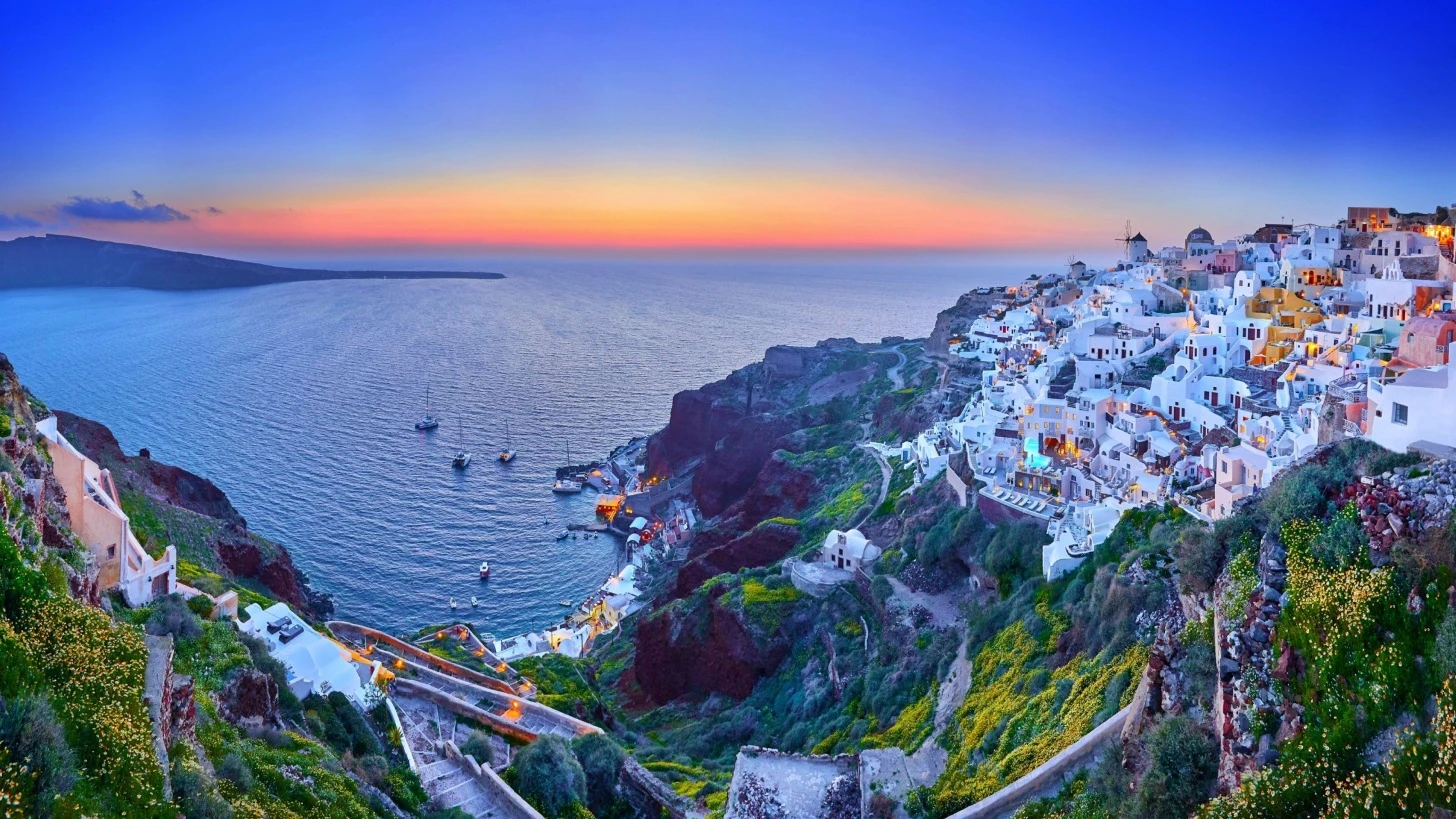 Best Beach Clubs in Santorini । Beach Club in Santorini