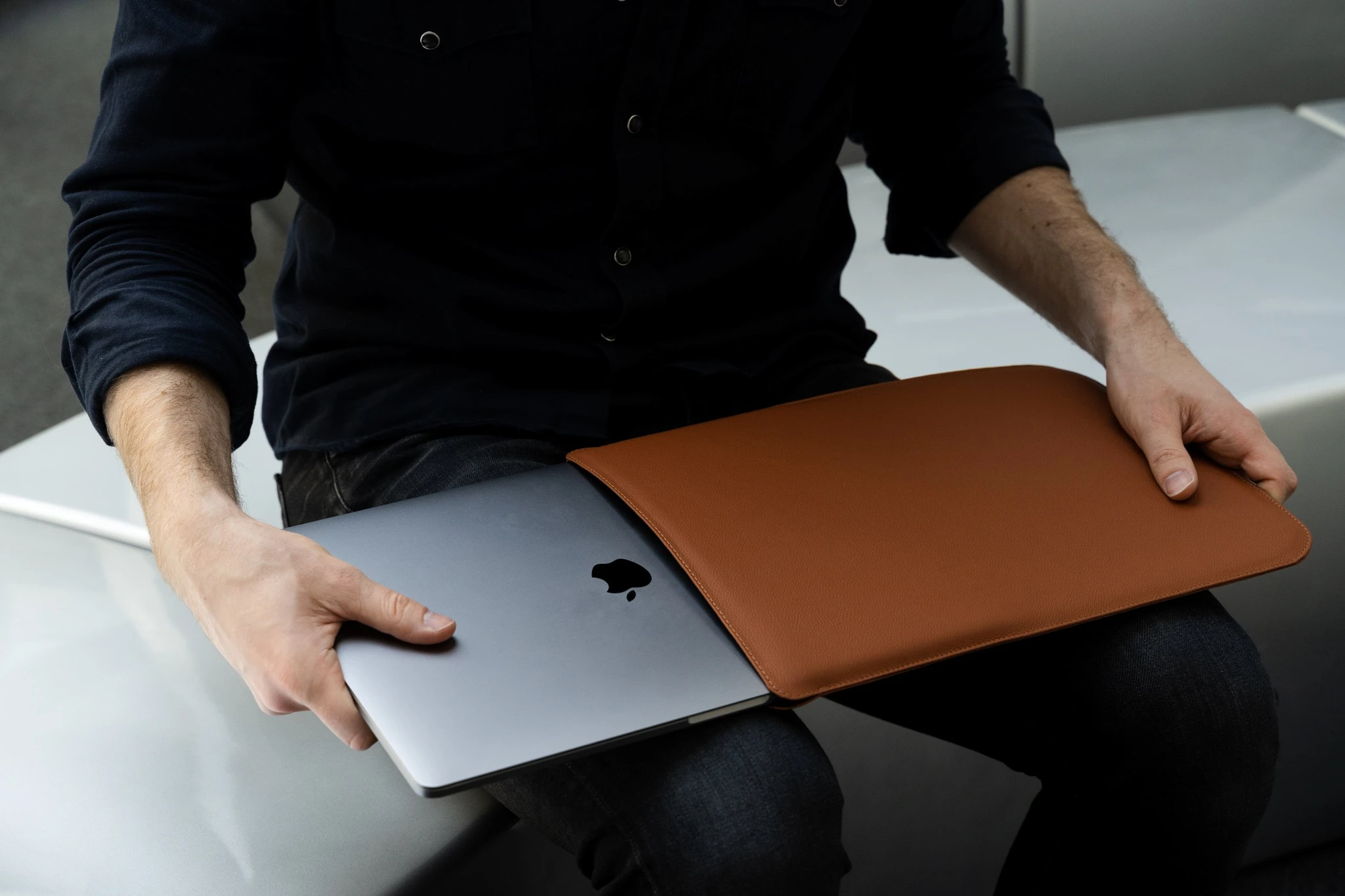 Can I put a laptop in checked luggage? Can I put a laptop in checked luggage?