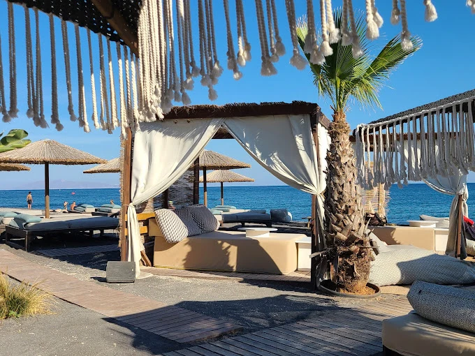 Best Beach Clubs in Santorini । Beach Club in Santorini